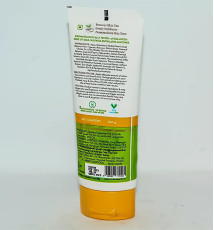 Mamaearth Ubtan Face Scrub  For Tan Removal - 100ml 